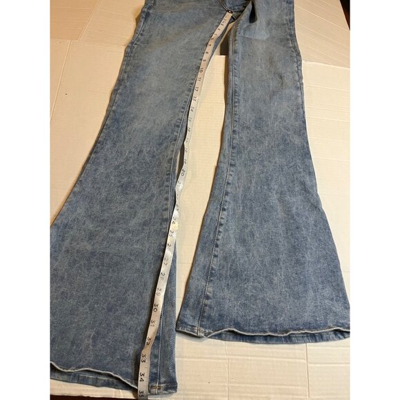7 For All Mankind Ultra High Rise Skinny Flare Jeans Light Wash Size 27 stretchy - Picture 15 of 16